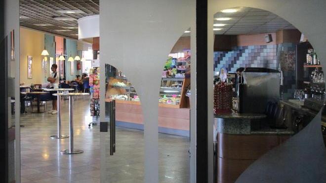 Al bar della Stazione marittima arrivano due licenziamenti