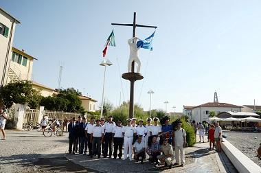 Cecina, alza bandiera e processione per Ferragosto 