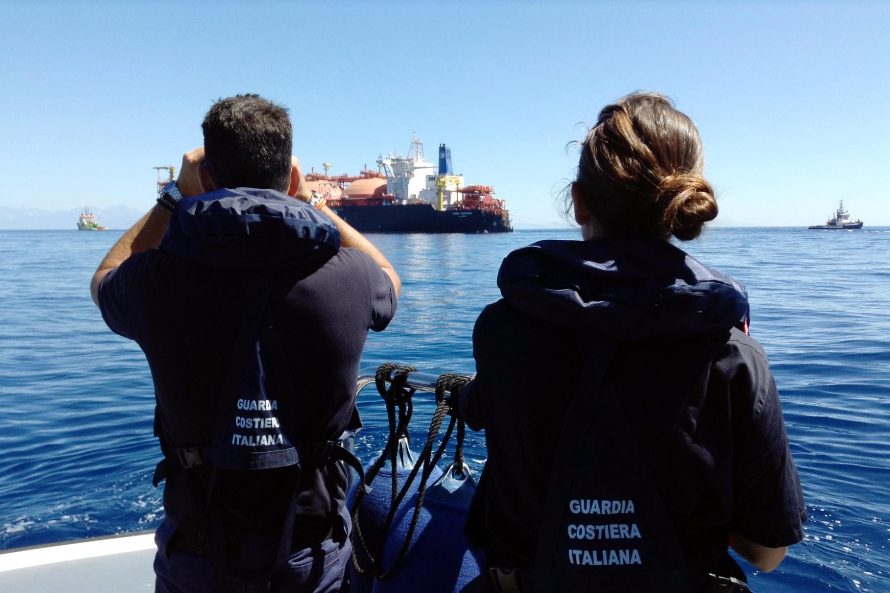 Controlli della Capitaneria al rigassificatore Olt