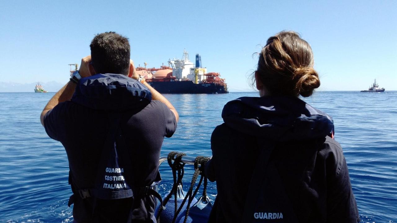 Controlli della Capitaneria al rigassificatore Olt