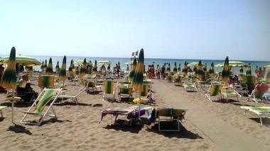Tromba d’aria a Marina di Castagneto: paura e danni