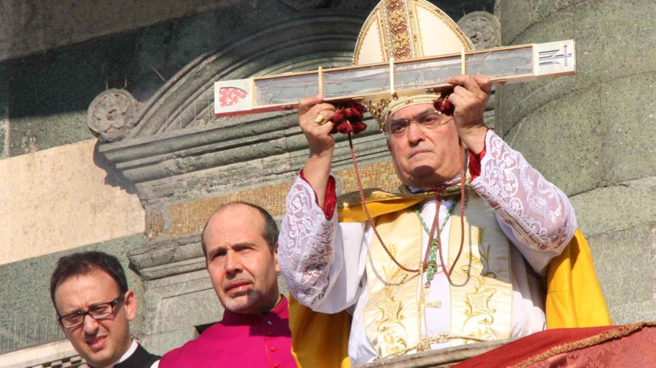 Prato, Cattedrale gremita di fedeli per l'Ostensione del Sacro Cingolo