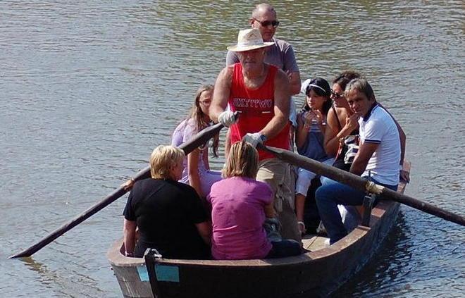 Anche oggi sarà possibile andare in Arno sul barchetto
