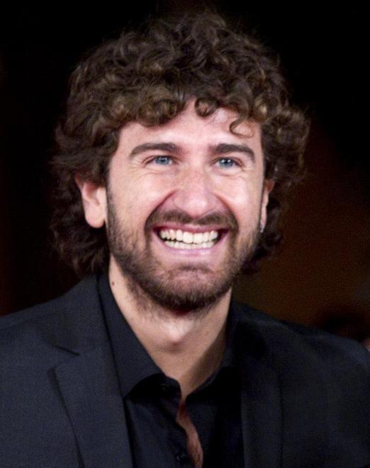 Pessimo esordio da regista per il comico Siani