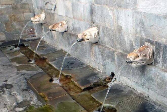 Nuovo cartello a Marina «Quest’acqua non è potabile»