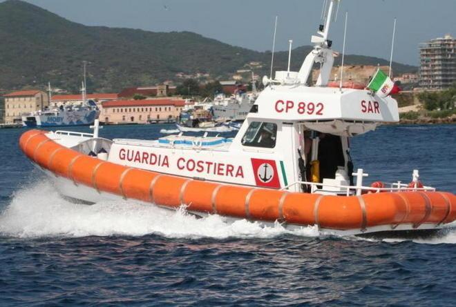 Donna bloccata in una caletta, soccorsa dalla Capitaneria