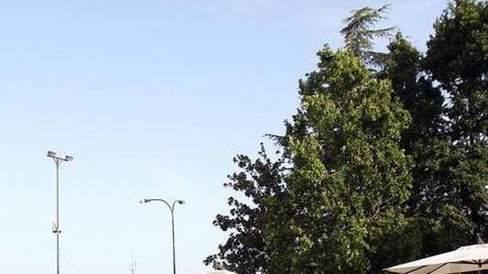 Esalazioni di cloro in piscina, due intossicati