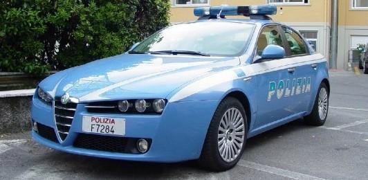 Armato in tabaccheria fermato dalla polizia