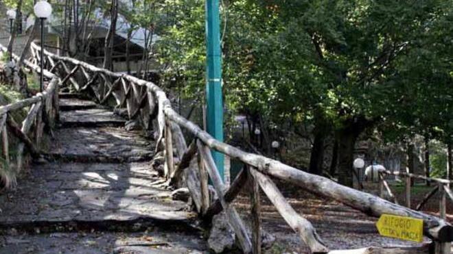 Pian della Fioba, riapre il rifugio ma rimangono le frane