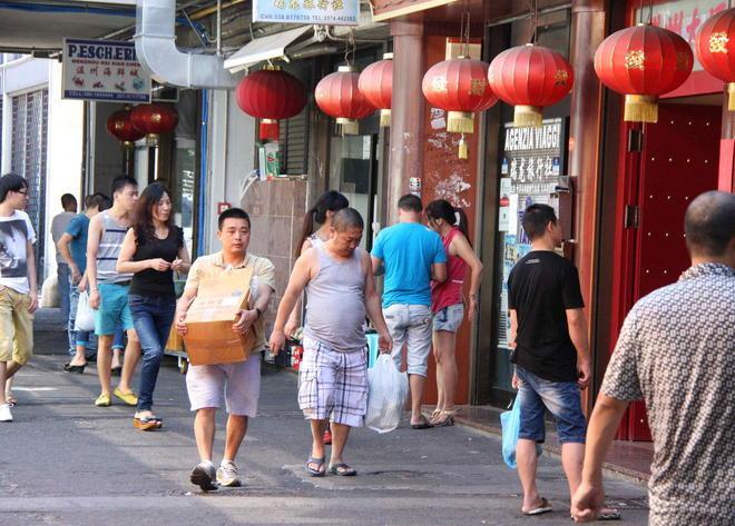 Chinatown, la Prato che non si ferma tra ricchezza e degrado 
