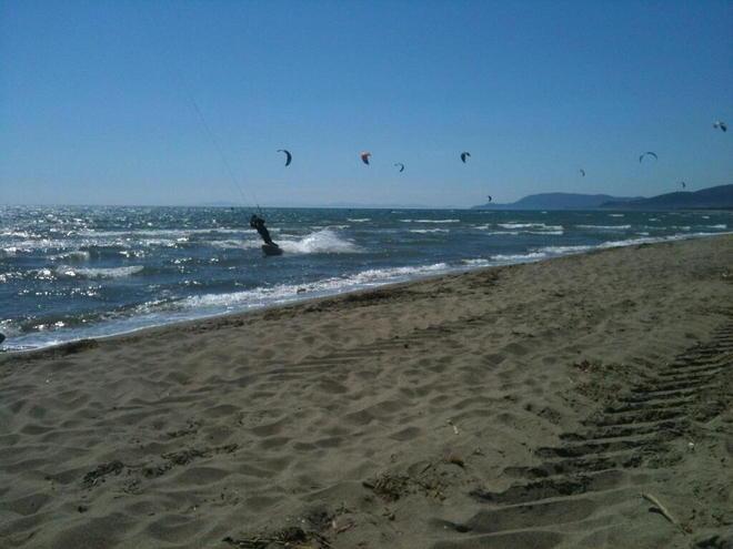 Kite surf selvaggio, raffica di multe 