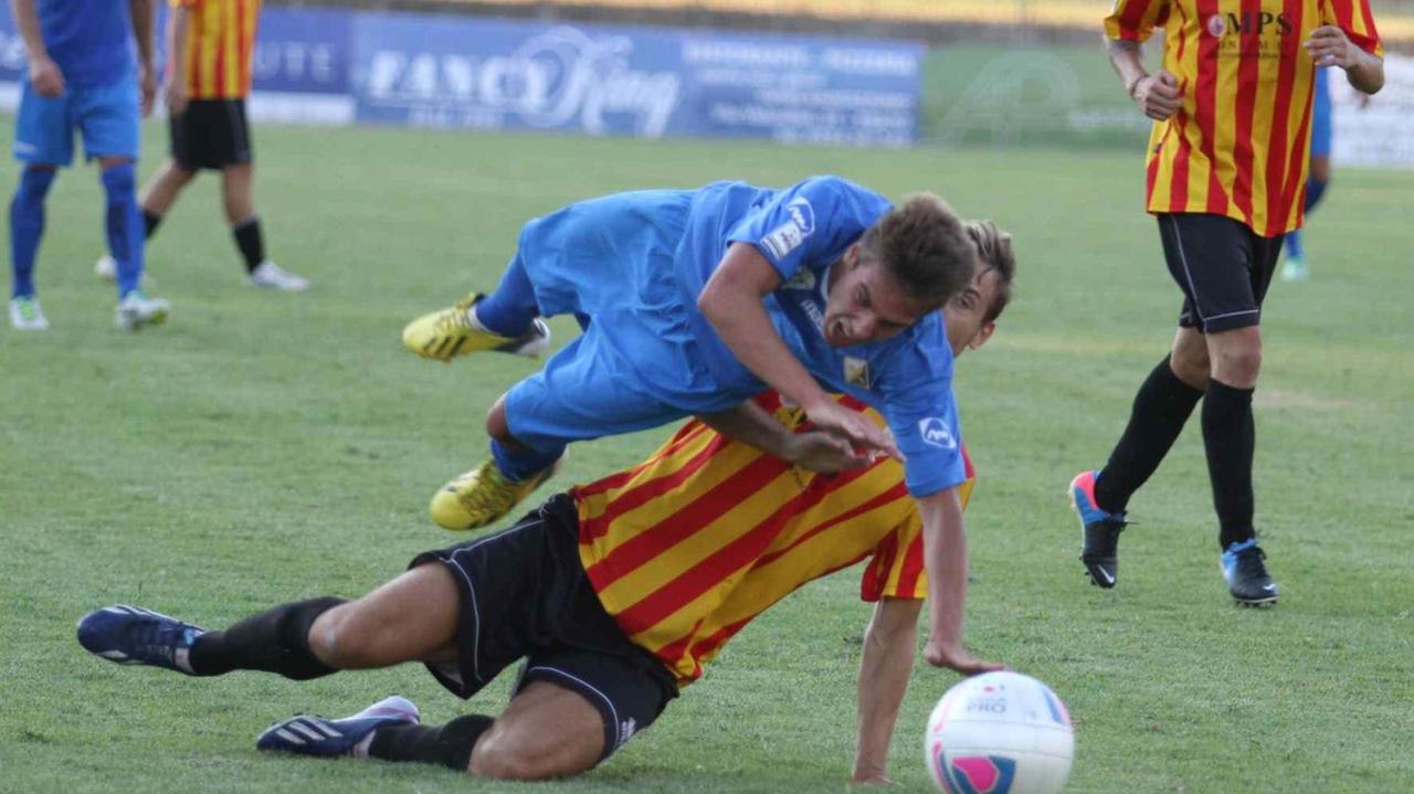 Tante occasioni ma nessun gol tra Prato e Poggibonsi in Coppa