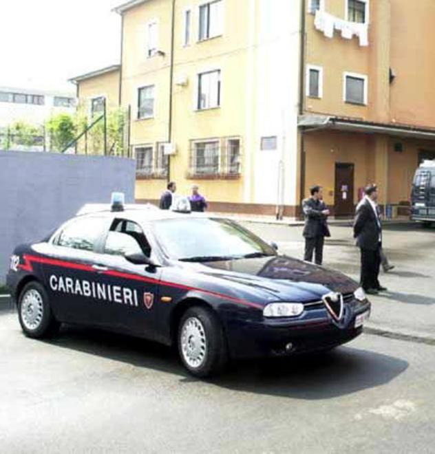 Arrestati due pusher, denunciato venditore abusivo