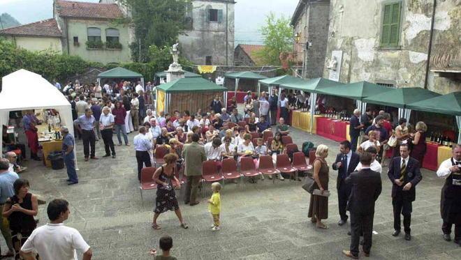 Bancarel’Vino, saltano i tappi delle bottiglie in concorso 