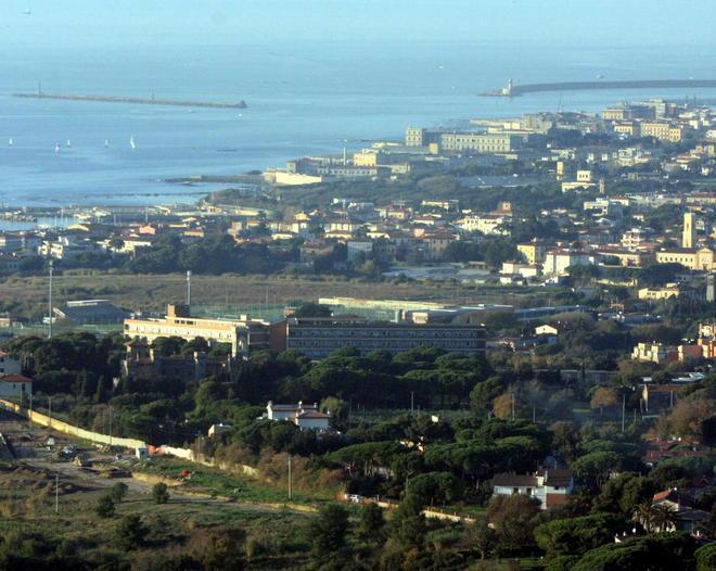 Terrore nella villa: sequestrata e rapinata 