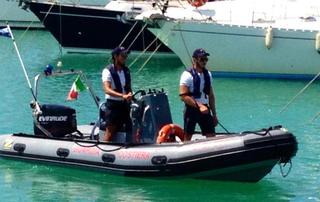 Controlli lungo le spiagge Multati sub e pescatori