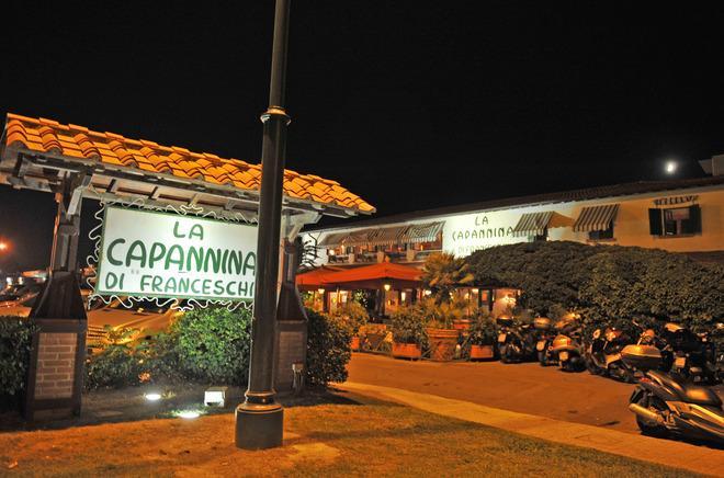 Cassiera della Capannina picchiata e rapinata 