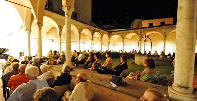 Sax contralto e piano stasera a Sant’Antimo 
