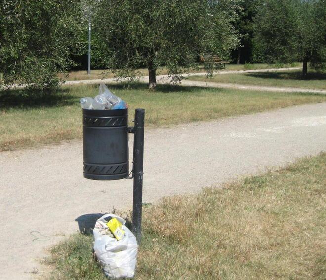 Orto dei frati nel degrado e gli affreschi in rovina 