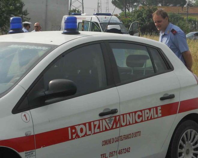 Uno guidava senza patente, l’altro senza l’assicurazione 