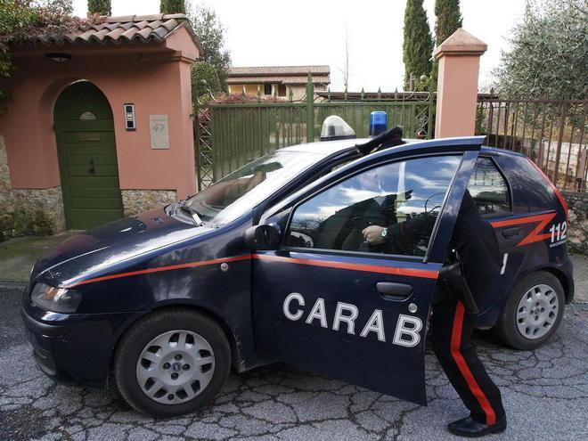 Tre banditi armati nella villa dell’ex tecnico del Milan e del Prato Marchioro 