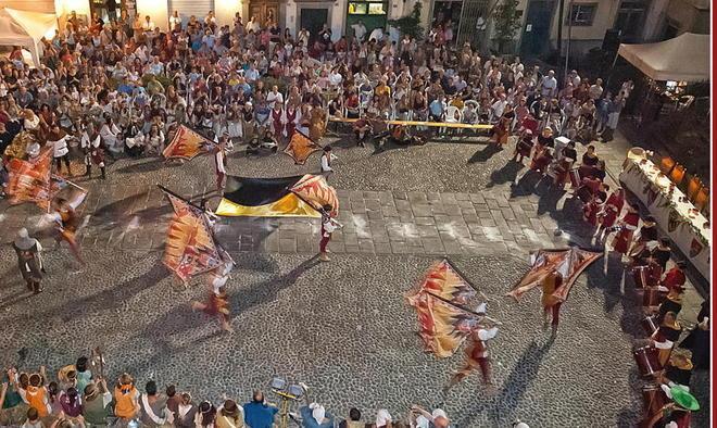 Pontremoli nel passato con i colori di Medievalis 