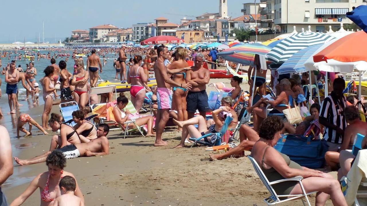 Ombrellone selvaggio, sanzionati due punti blu