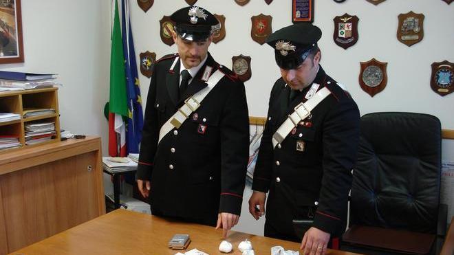I carabinieri in borghese chiudono la “cooperativa della droga”