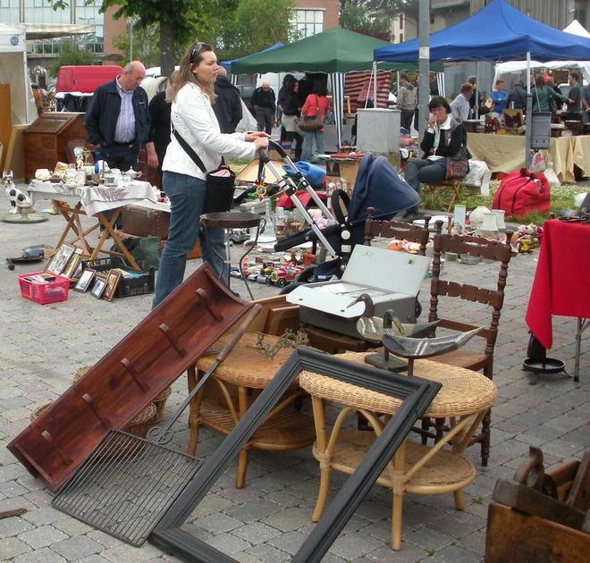Domenica prossima antiquariato e sapori in piazza 