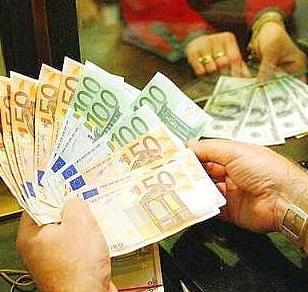 Multe sul parabrezza sconti entro 10 giorni 