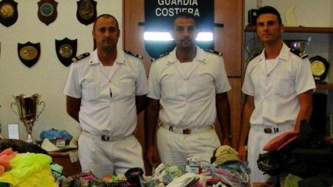 Scoperto un mercatino abusivo in spiaggia