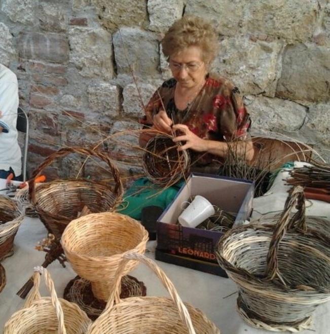 Arti e artigianato femminile in mostra in Diaccia Botrona 
