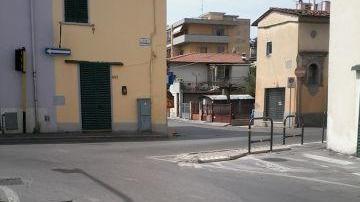 Strade senza manutenzione a Narnali