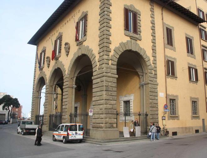 Tutto comincia (di nuovo) dalla Camera di commercio