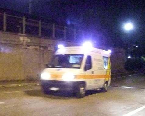 Sbanda con la moto alla curva di Calafuria, è gravissimo