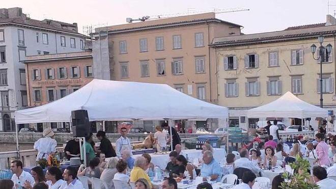 Cena e musica sul Ponte di Mezzo