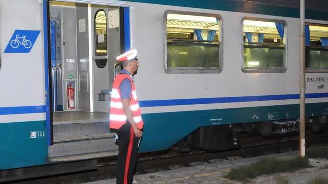 Rimane ancora senza nome l’uomo dilaniato dal treno