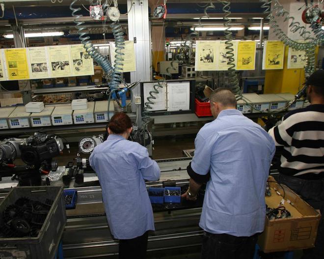 Piaggio, primi ingressi in fabbrica 