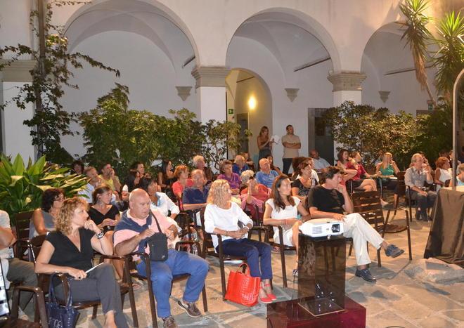 Alla scoperta dei profumi dell’isola con l’e-book per iPad 