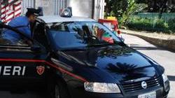 Picchia la moglie davanti alla figlia di 7 anni: arrestato un 40enne