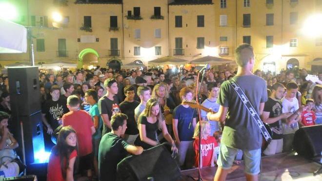 «Una sagra dell’alcol priva di controlli»