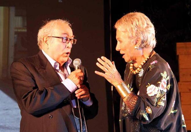 Premiazione show agli angeli del volontariato 