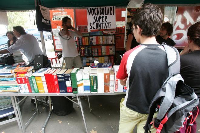 Libri usati, riapre il mercatino di Officina Giovani 