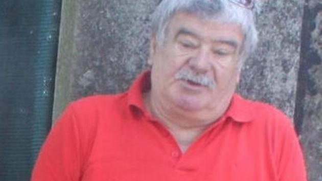 «Rovinato dalla protesi infetta, ora vendo un rene»