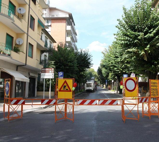 Altre vie asfaltate e una pista ciclabile