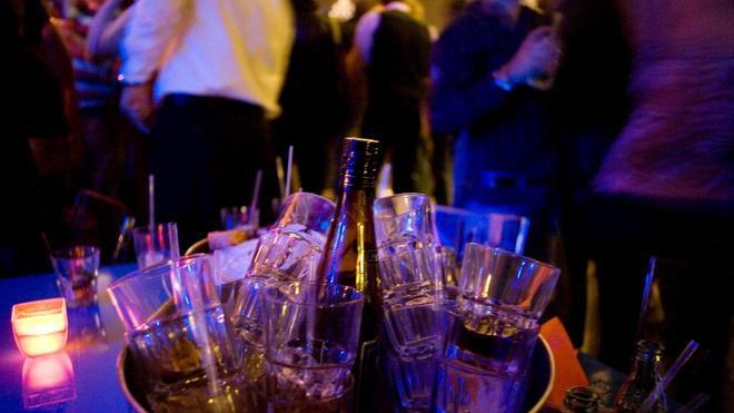 Sedicenne in coma etilico dopo la serata in discoteca