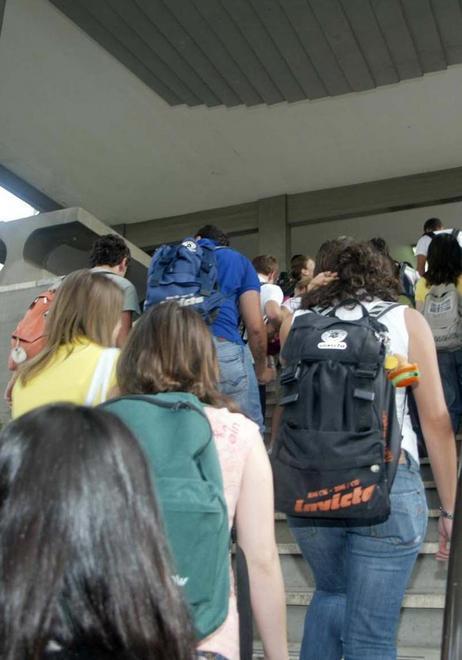 Scuole superiori al via dall’11 settembre con tante classi in più 