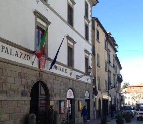 Rifugio invenduto, taglio ai lavori 