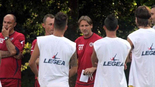 Squadra al lavoro, si presenta anche Mosquera