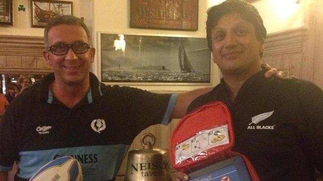 Il marinaio rugbista dona il defibrillatore ai giovani dei Lions
